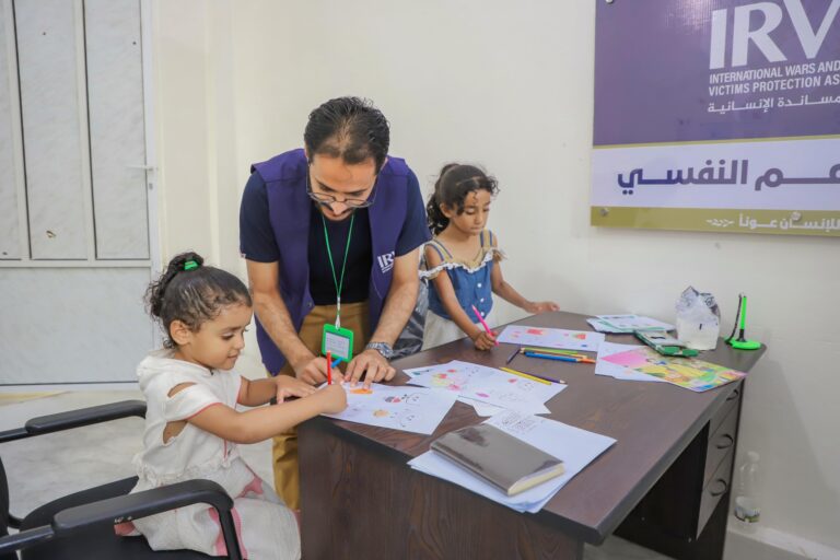 اطلاق مشروع الدعم وإعادة التأهيل النفسي للجرحى والمبتورين في مركز الأطراف الصناعية وإعادة التأهيل